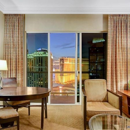 Mgm Signature-29-607 F1 Track & Strip View Balcony Las Vegas Exterior foto